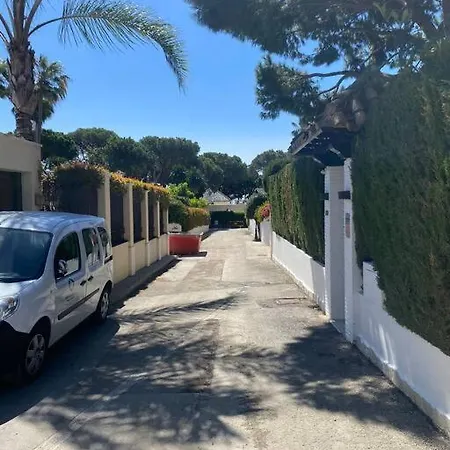 Large Villa, Direct Access To Golden Mile Beaches Villa Marbella