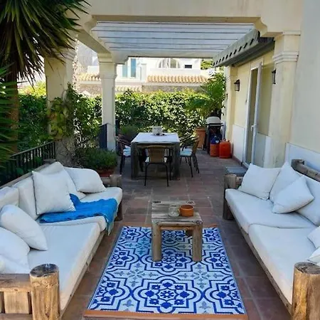 Large Villa, Direct Access To Golden Mile Beaches