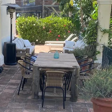 Large Villa, Direct Access To Golden Mile Beaches Villa Marbella