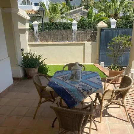Large Villa, Direct Access To Golden Mile Beaches *