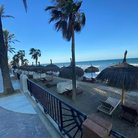 Large Villa, Direct Access To Golden Mile Beaches Villa Marbella