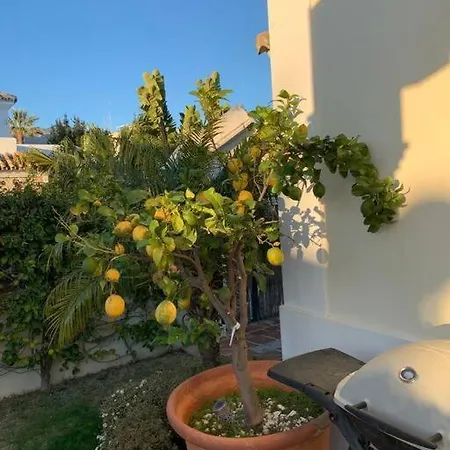 Large Villa, Direct Access To Golden Mile Beaches *